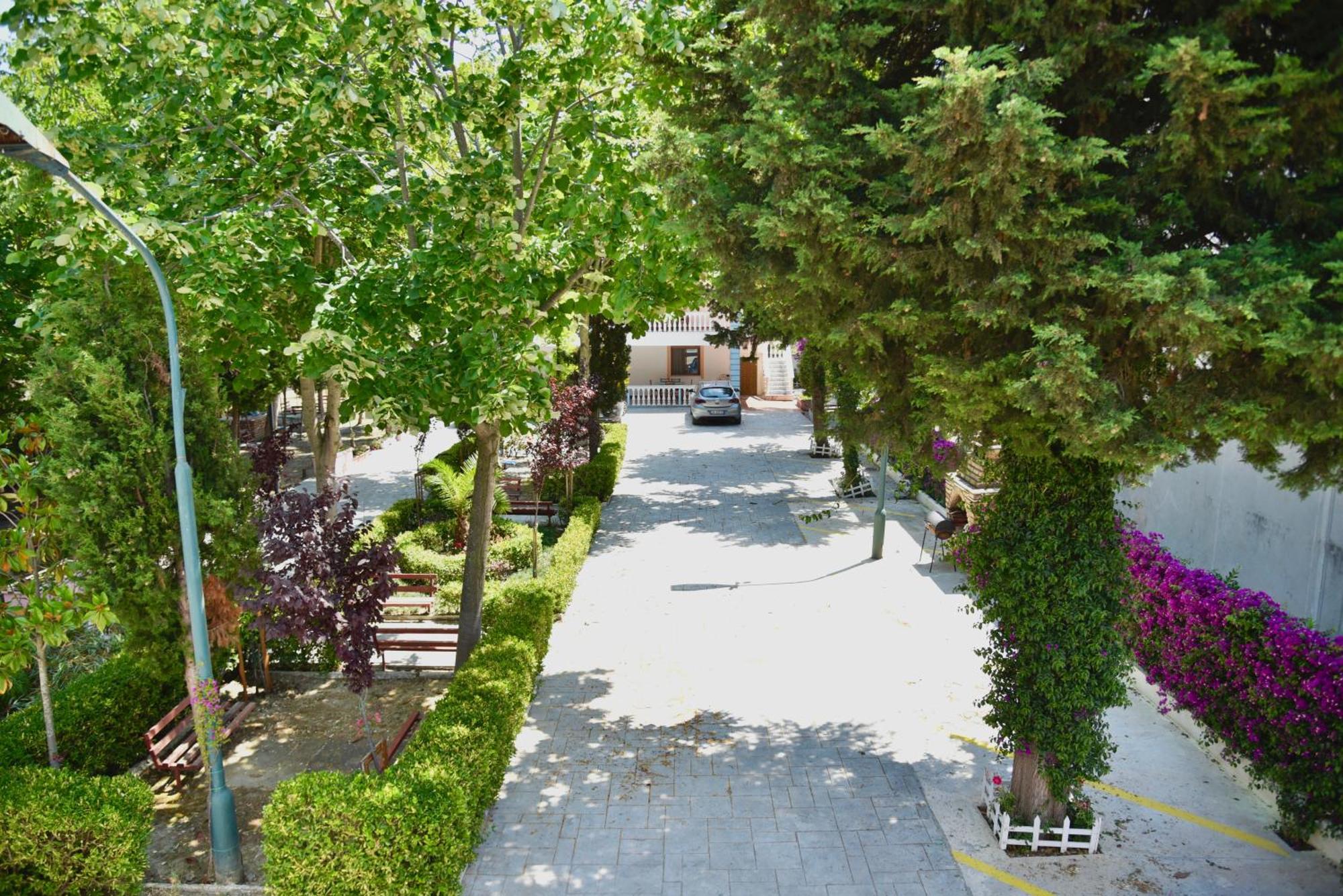 Gridi- Me Qera Apartamento Spille