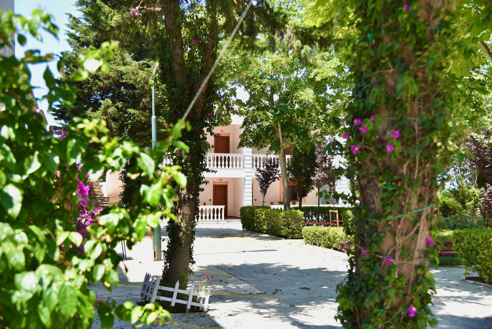 Apartamento Gridi- Me Qera Spille